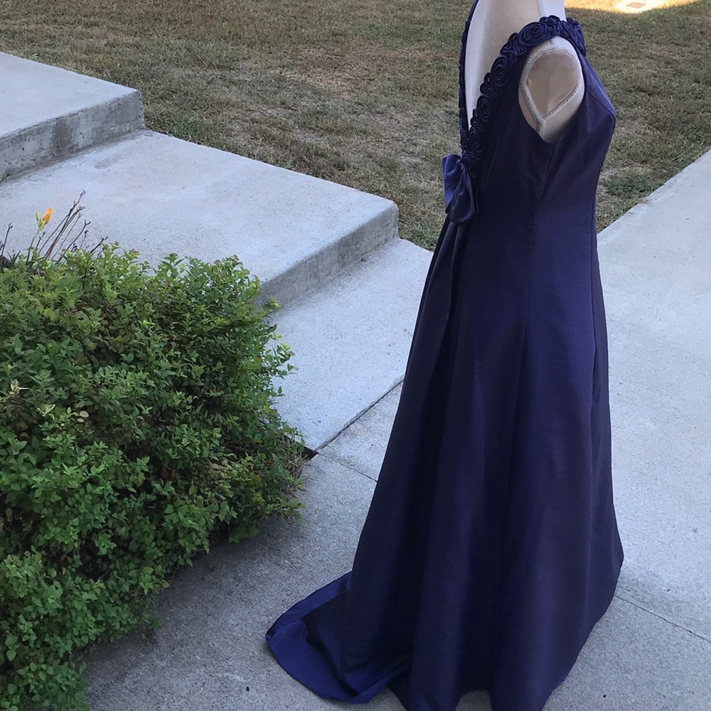 Size 4 Niki Livas Formal Blue Bridesmaid Dress - Picture 4 of 9